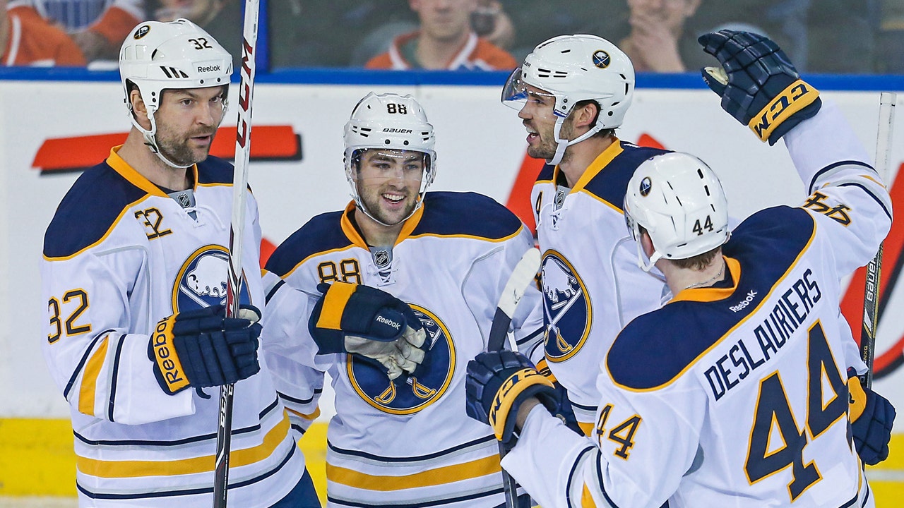 Conacher scores 2 to help Sabres get better of Oilers